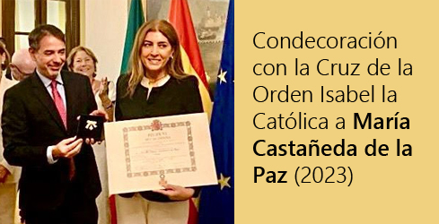 Condecoración con la Cruz de la Orden Isabel la Católica a María Castañeda de la Paz (2023)