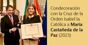 Condecoración a María Castañeda de la Paz